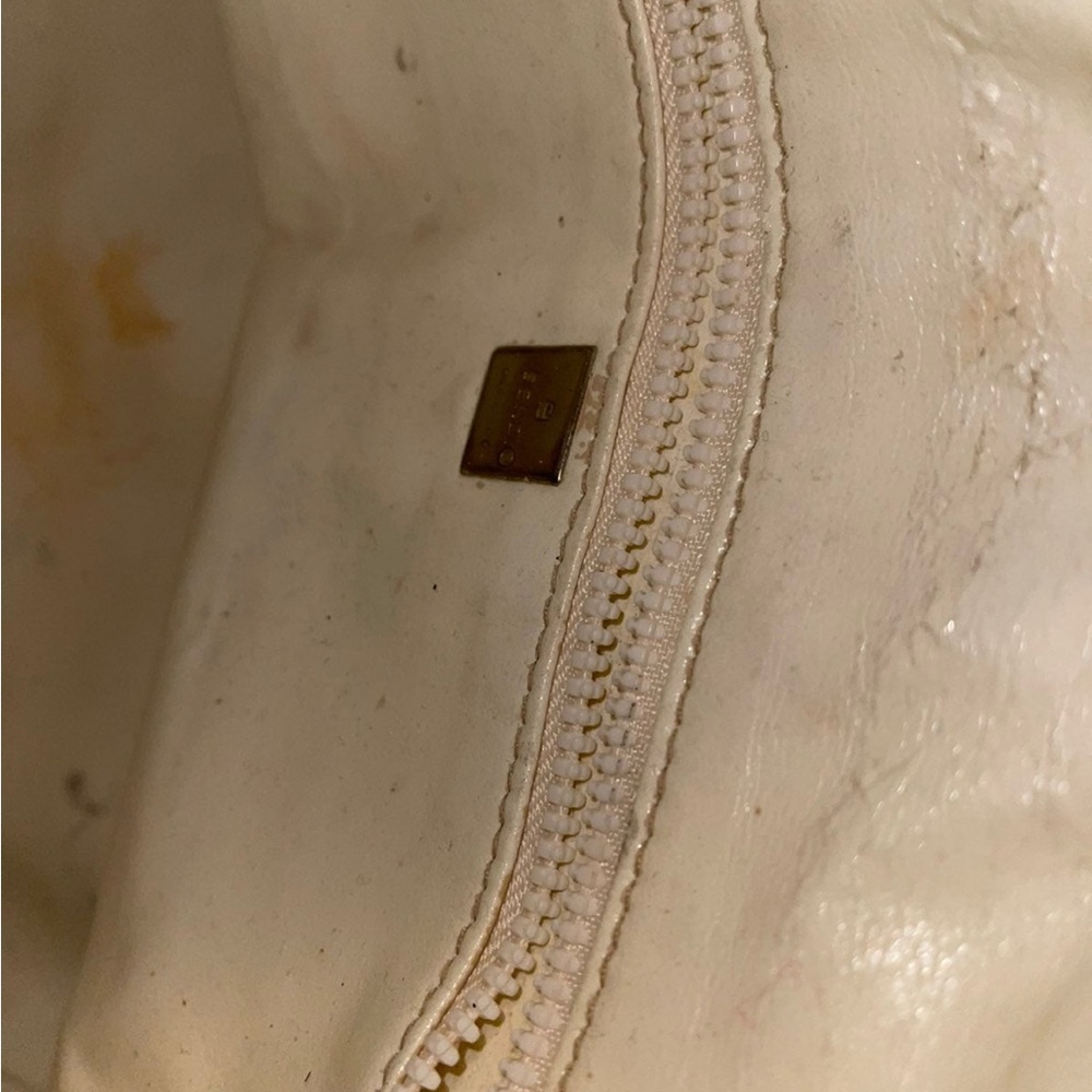 Authentic Fendi bag - Picture 8 of 11